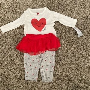 NWT Carter's Valentine Love Heart Outfit 3 months